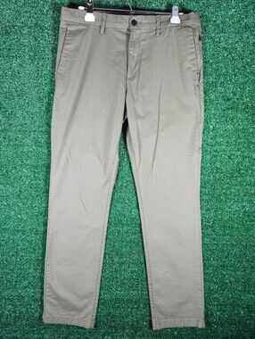 Old Navy Ultimate Tech Slim Built-In Flex Chino Pants / Mens Size 34×32 / Olive